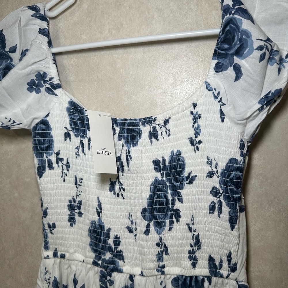 Hollister Blue and White Floral Dress - Picture 3 of 7